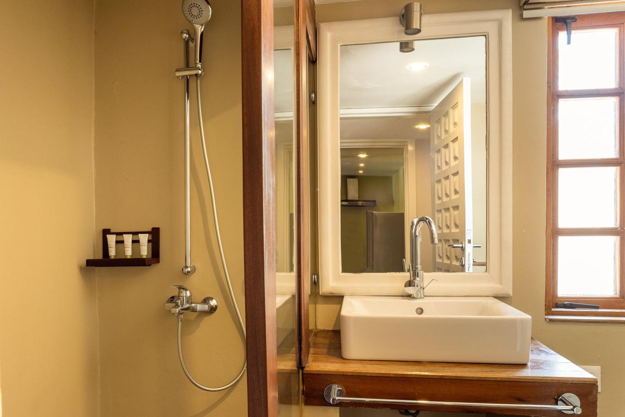 Olma Colonial Suites Accra Exterior foto